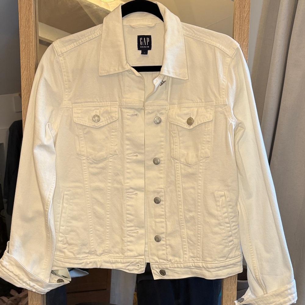 GAP Women's White Denim Jean Jacket